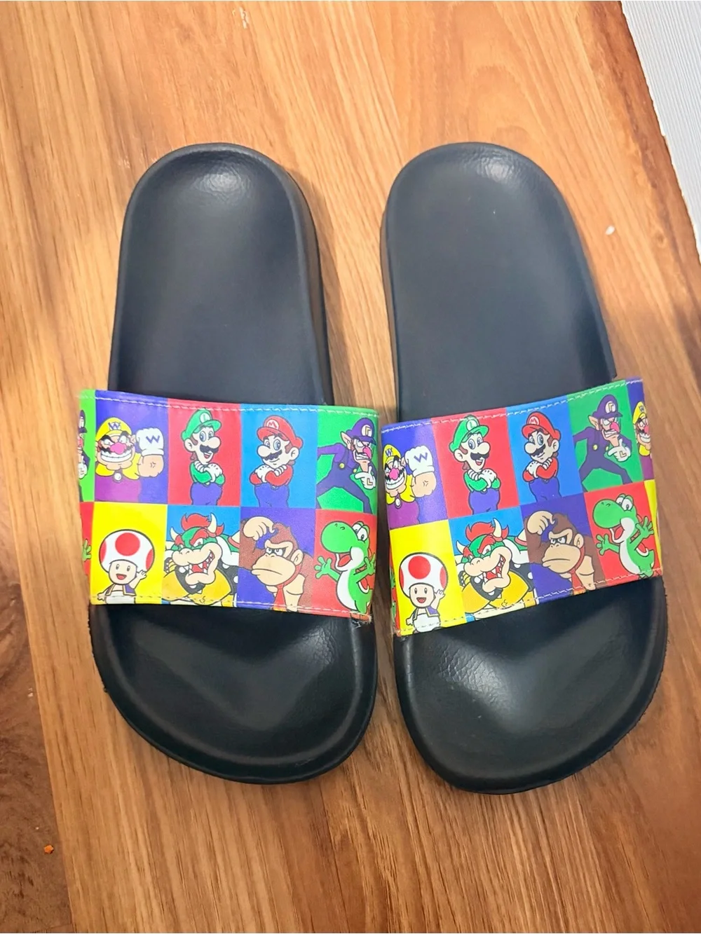 Nintendo Multicolor Super Mario Character Slides unisex 8/9